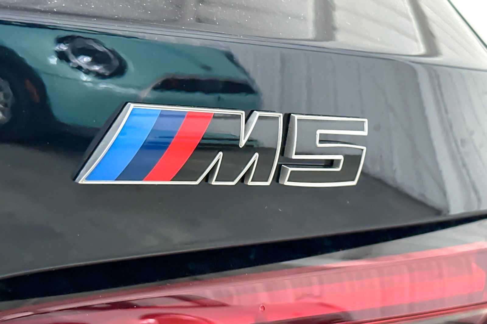 Thumbnail: 2026 BMW M5 - 26
