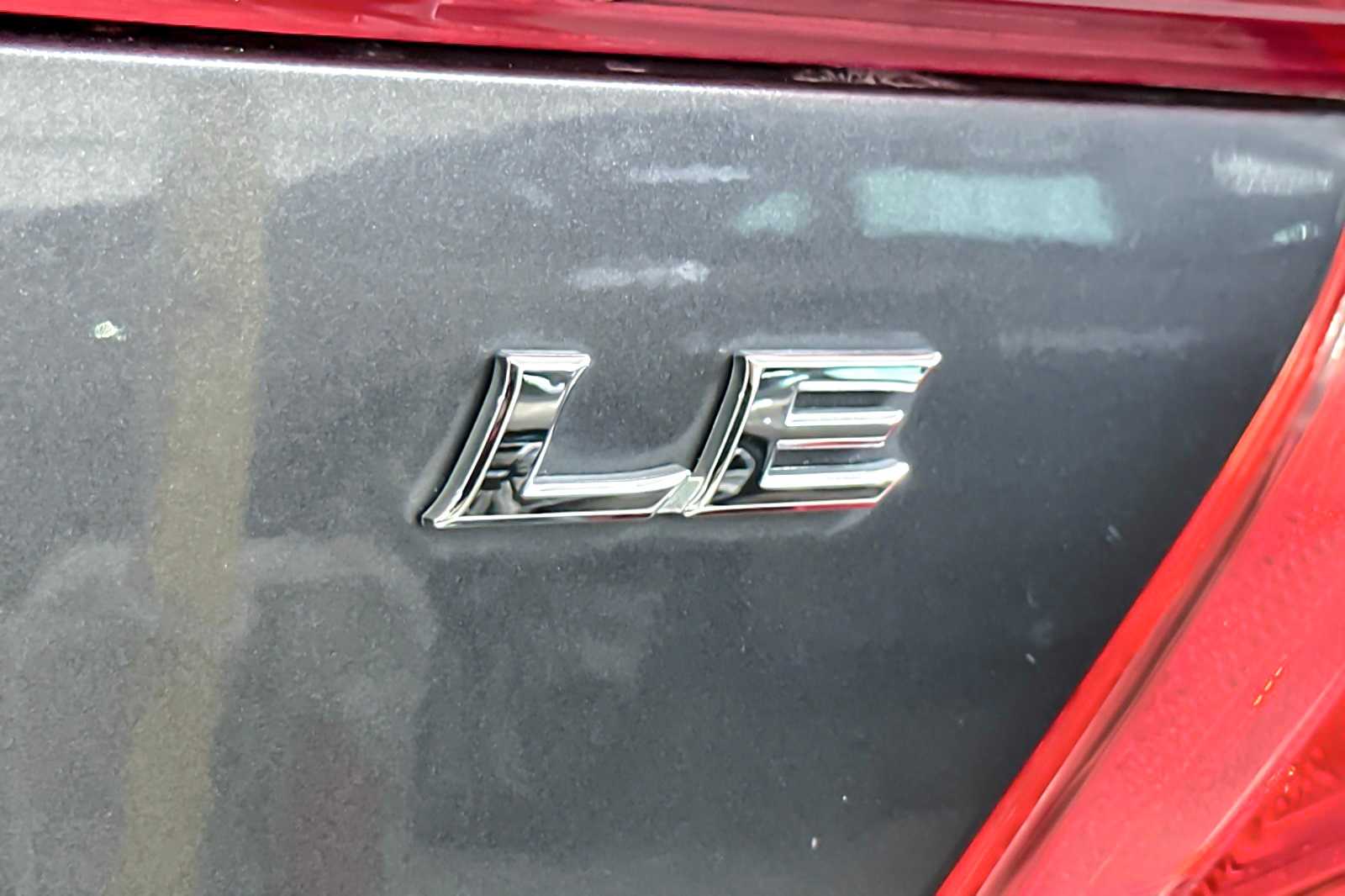 Thumbnail: 2013 Toyota Camry - 24