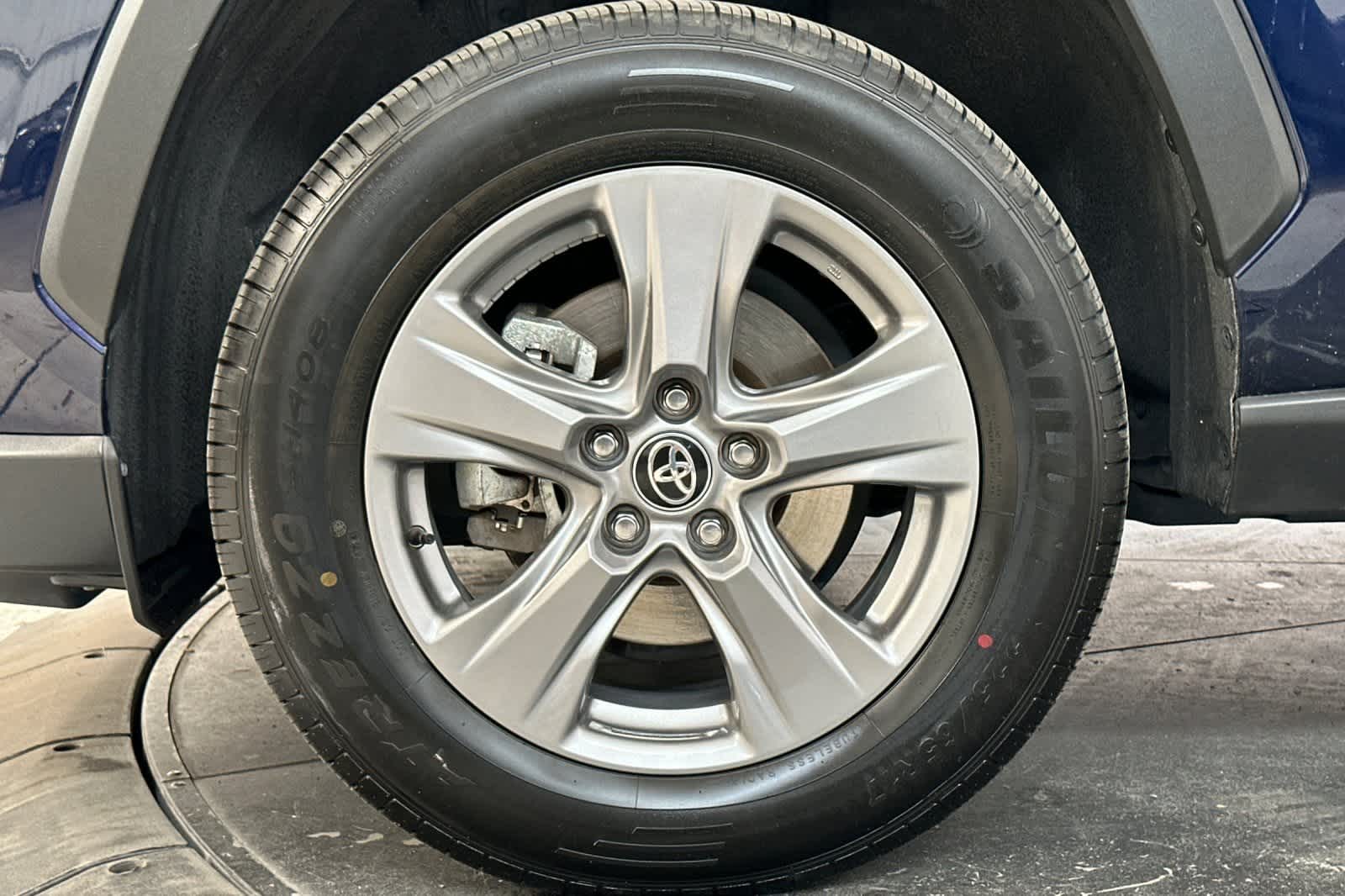 2024 Toyota RAV4 XLE 26