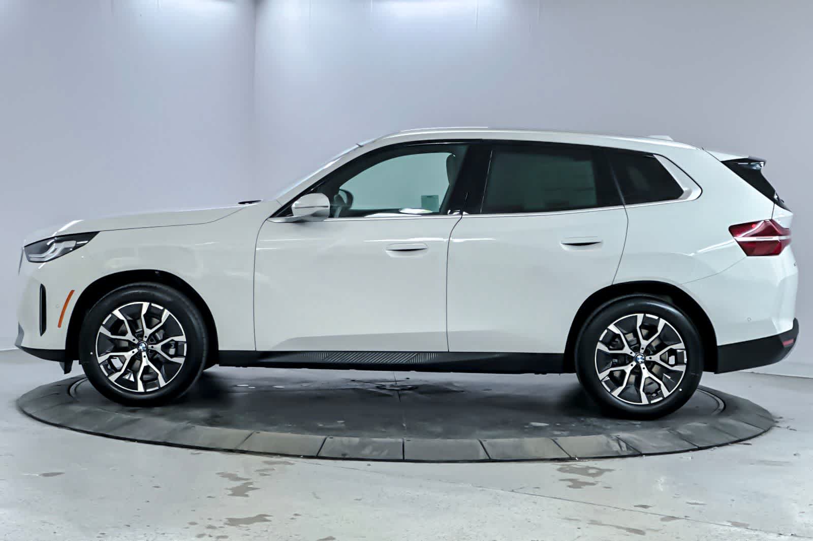 Thumbnail: 2026 BMW X3 - 4