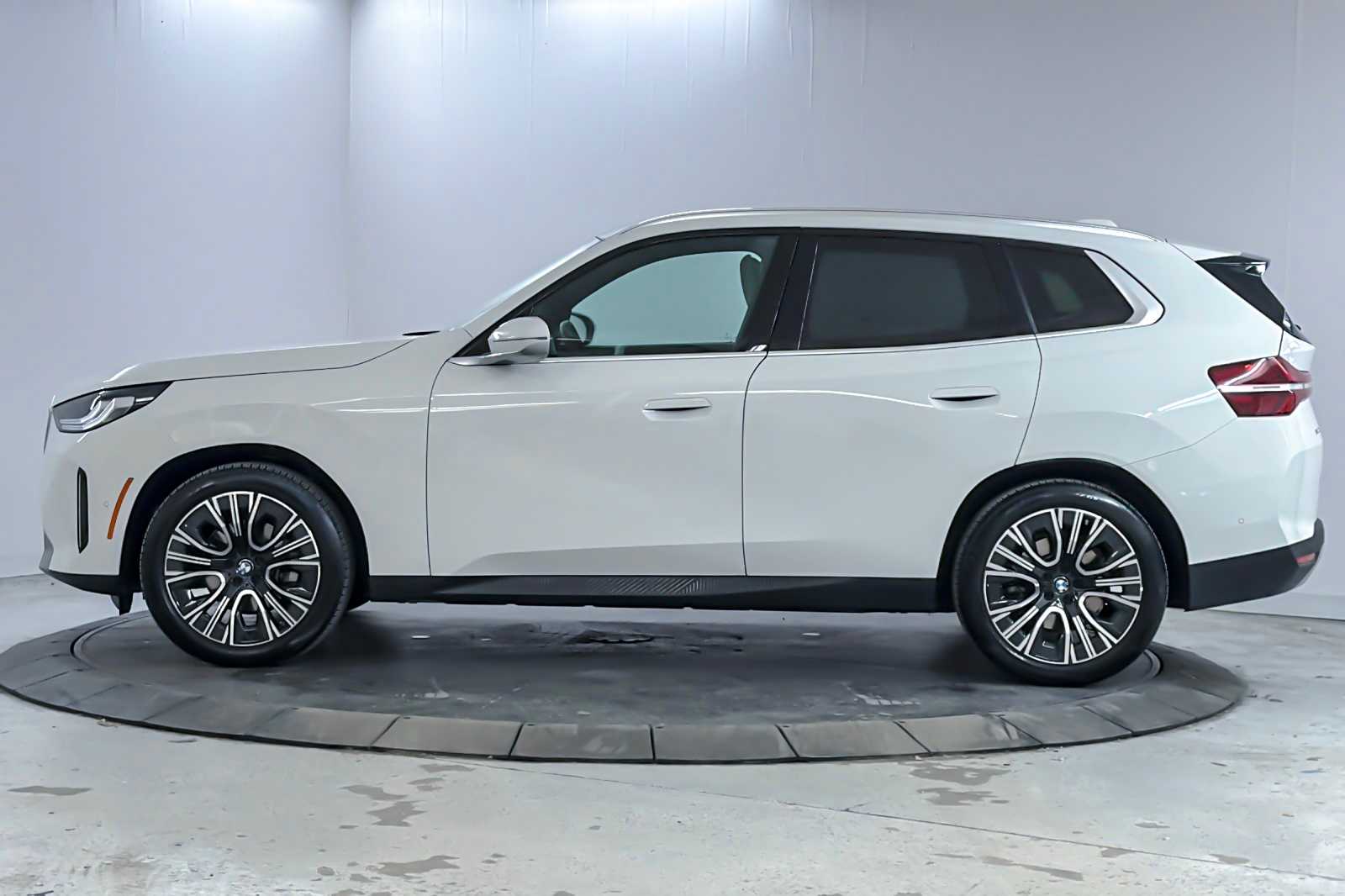 Thumbnail: 2025 BMW X3 - 5