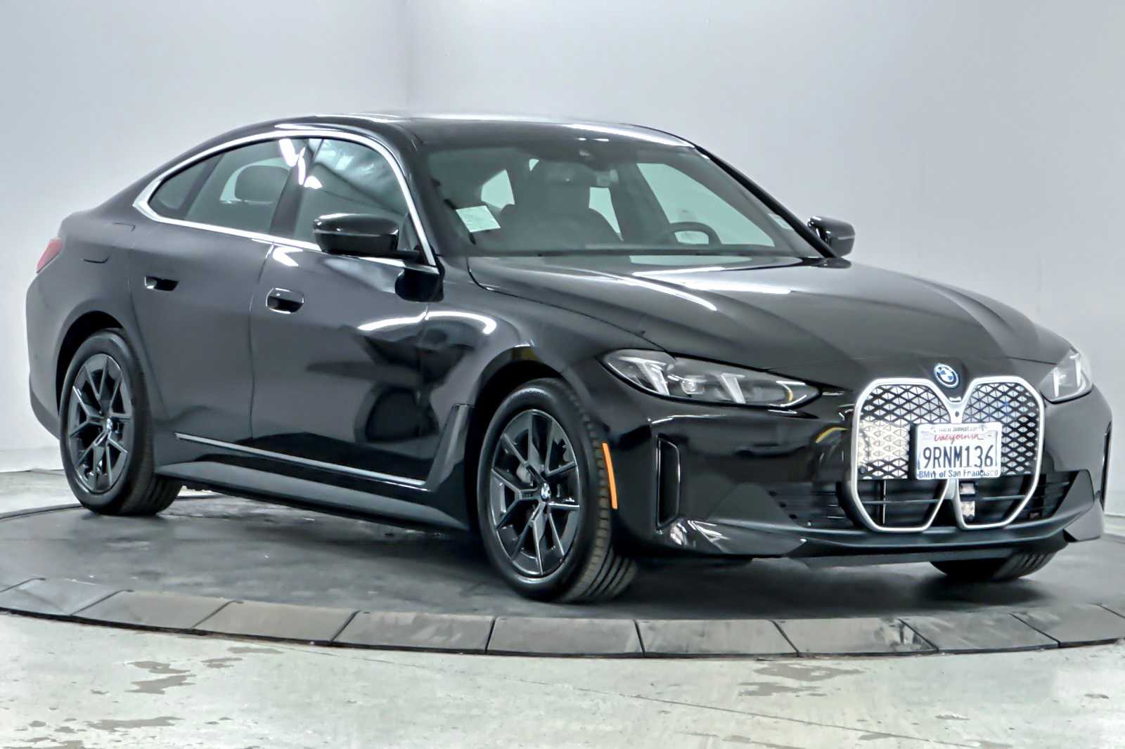 Thumbnail: 2025 BMW i4 - 9