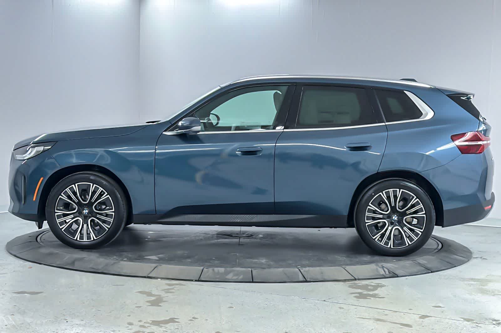 Thumbnail: 2026 BMW X3 - 5