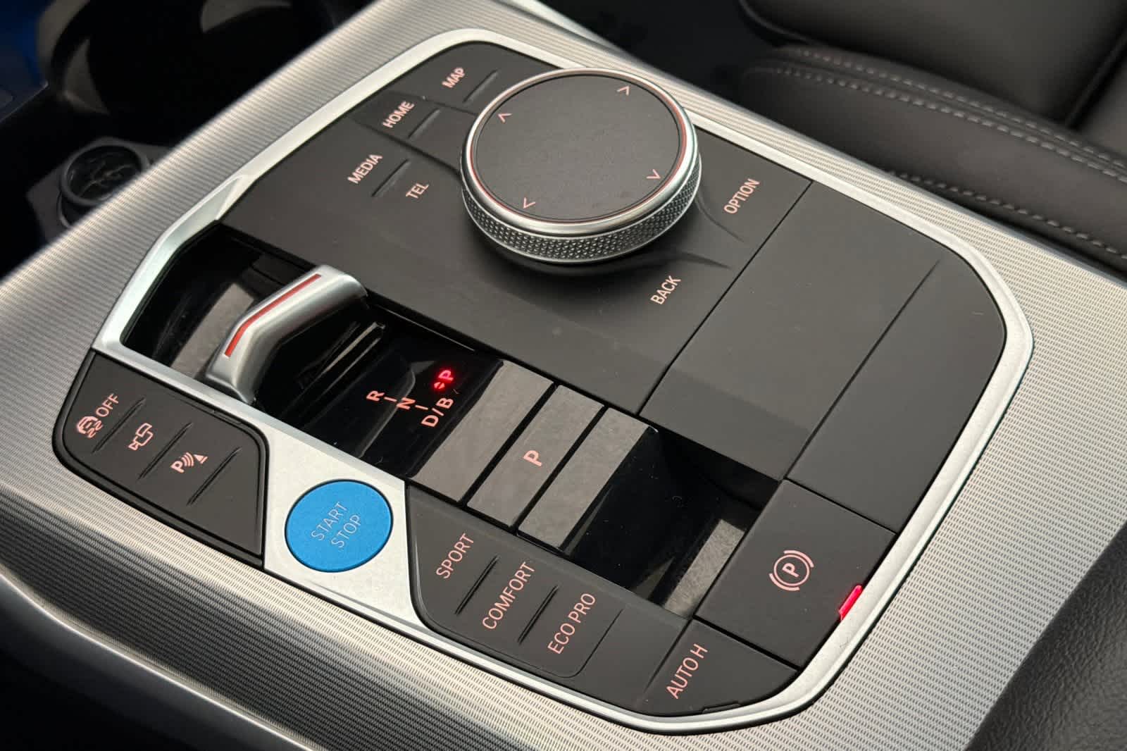 Thumbnail: 2023 BMW i4 - 21