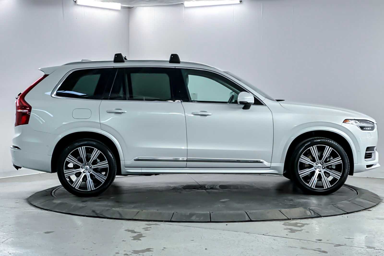 Thumbnail: 2023 Volvo XC90 - 8