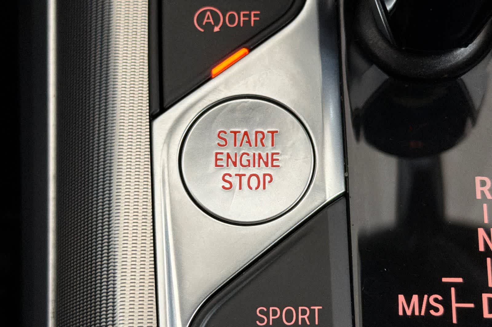 Thumbnail: 2019 BMW 3 Series - 22