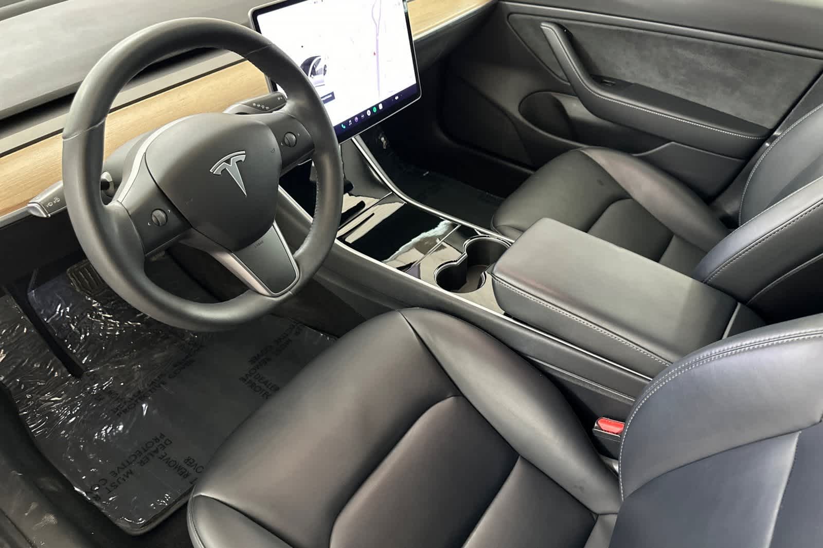 Thumbnail: 2020 Tesla Model 3 - 11