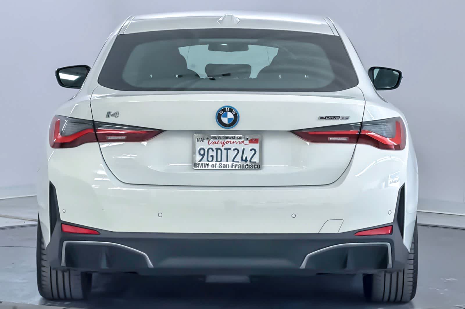 Thumbnail: 2023 BMW i4 - 7