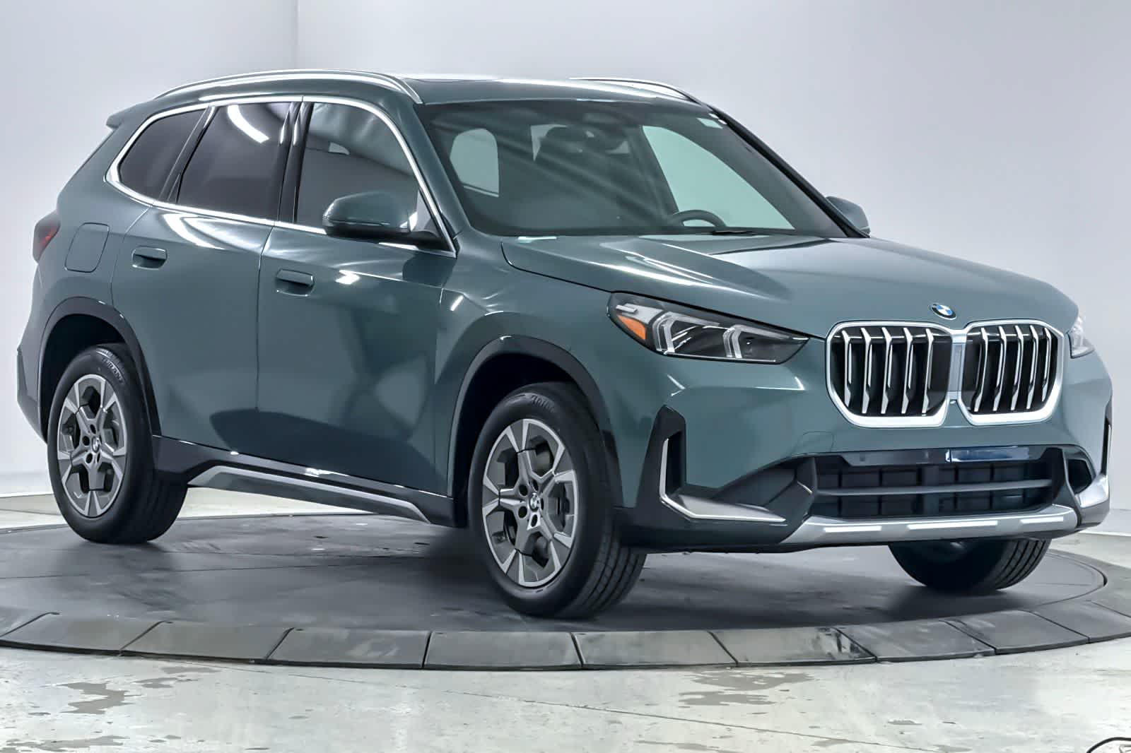 Thumbnail: 2026 BMW X1 - 9