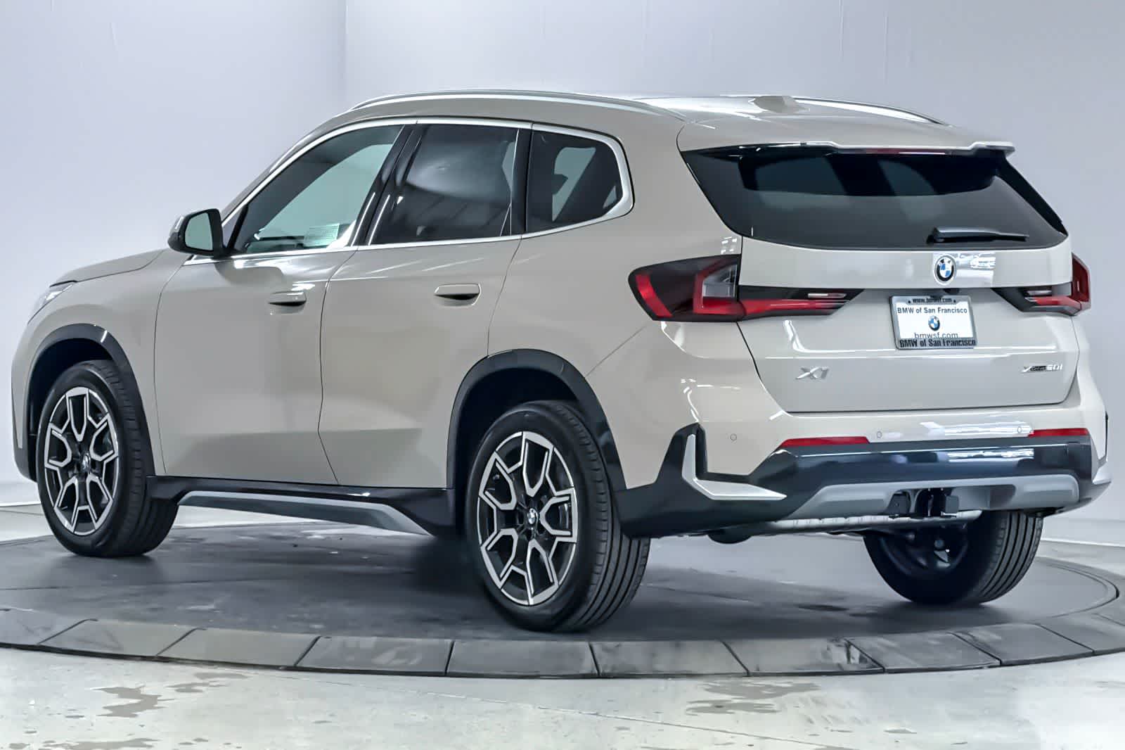 Thumbnail: 2026 BMW X1 - 6
