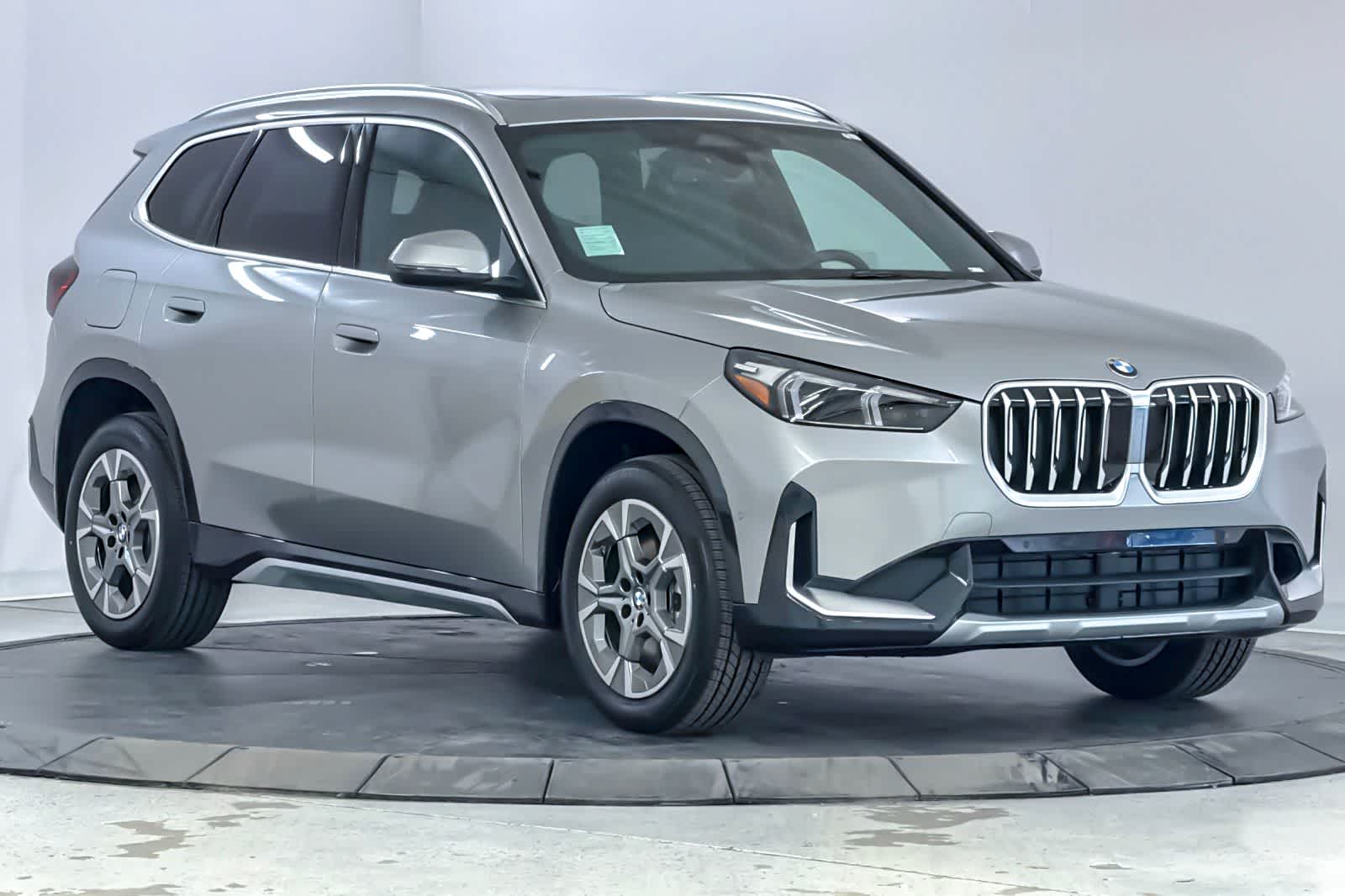 Thumbnail: 2026 BMW X1 - 9