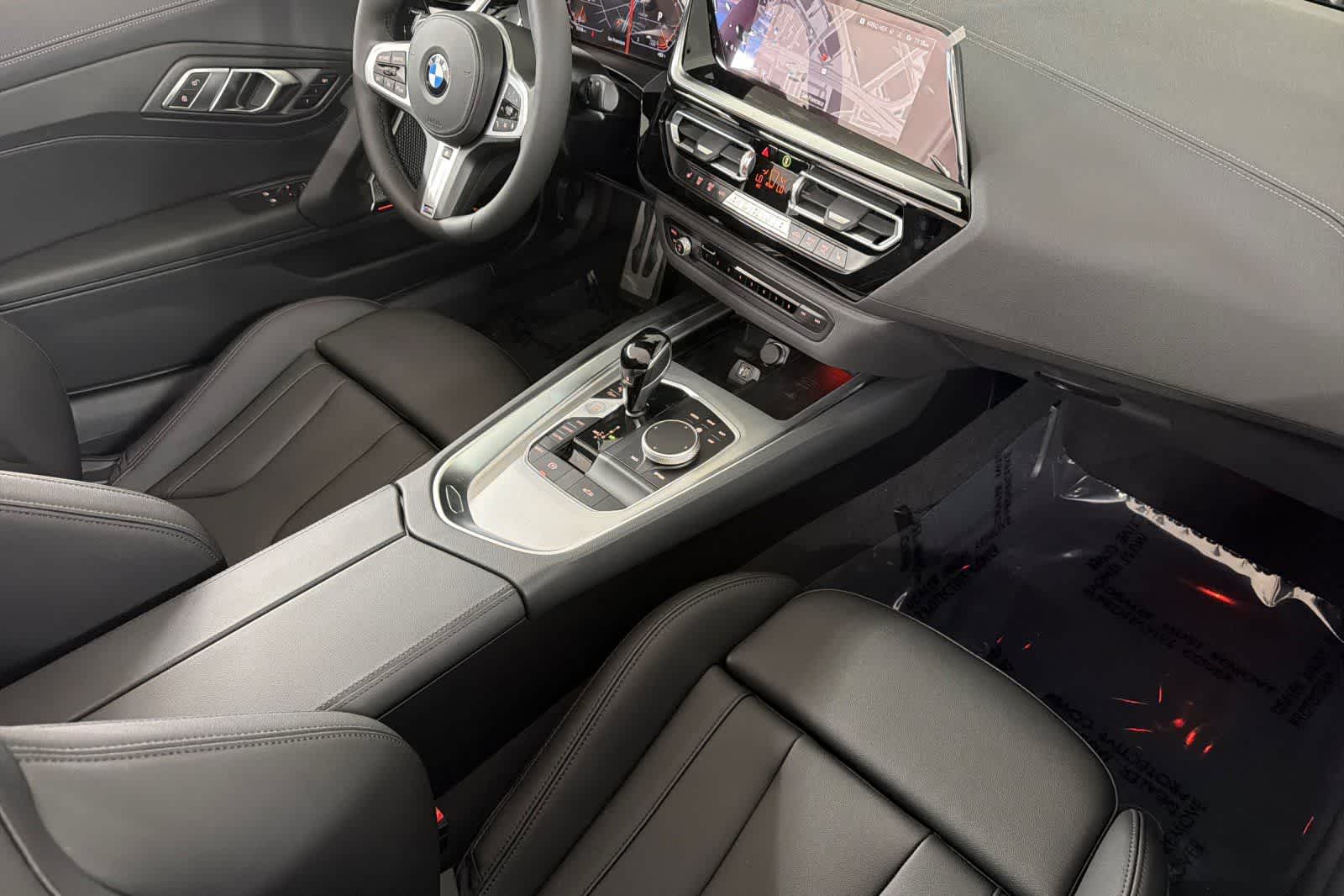 Thumbnail: 2026 BMW Z4 - 17