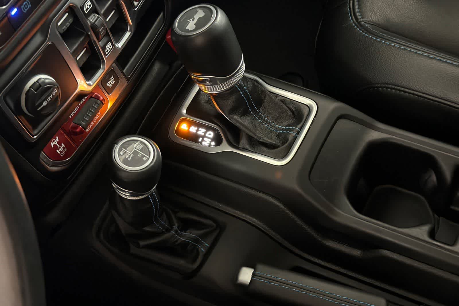 Thumbnail: 2022 Jeep Wrangler - 22