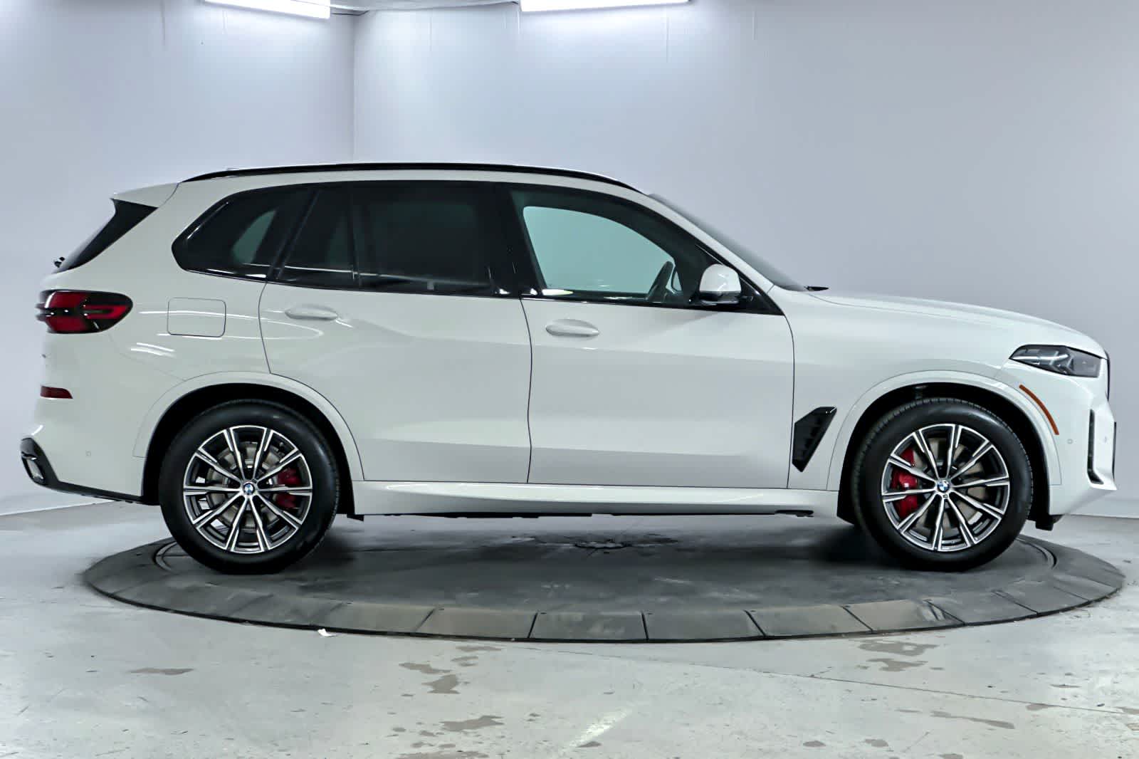 Thumbnail: 2026 BMW X5 - 8