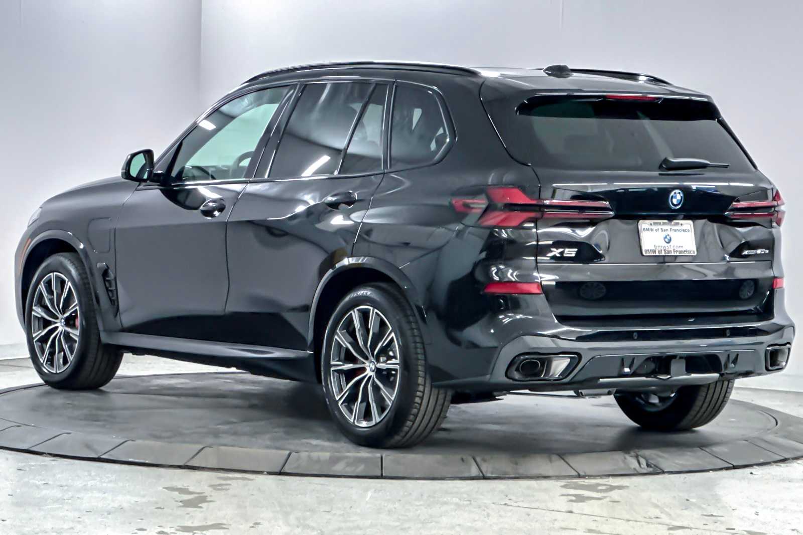 Thumbnail: 2026 BMW X5 - 6