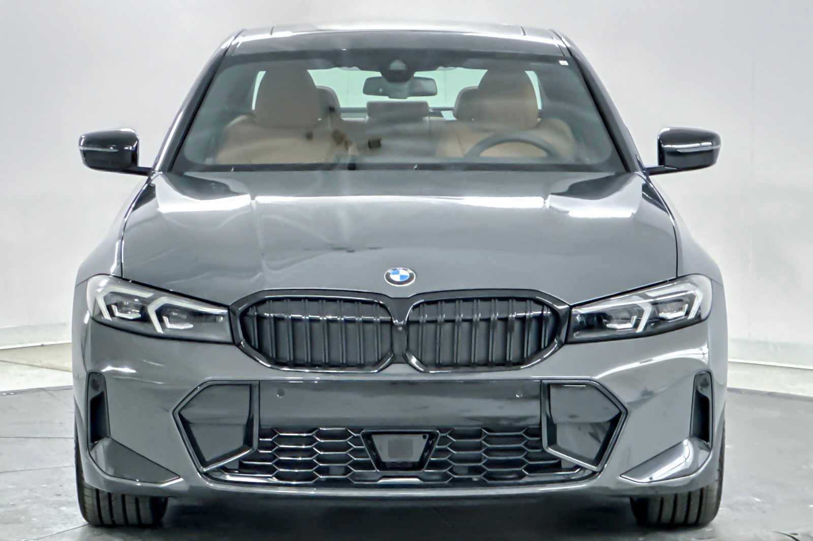 Thumbnail: 2026 BMW 3 Series - 10