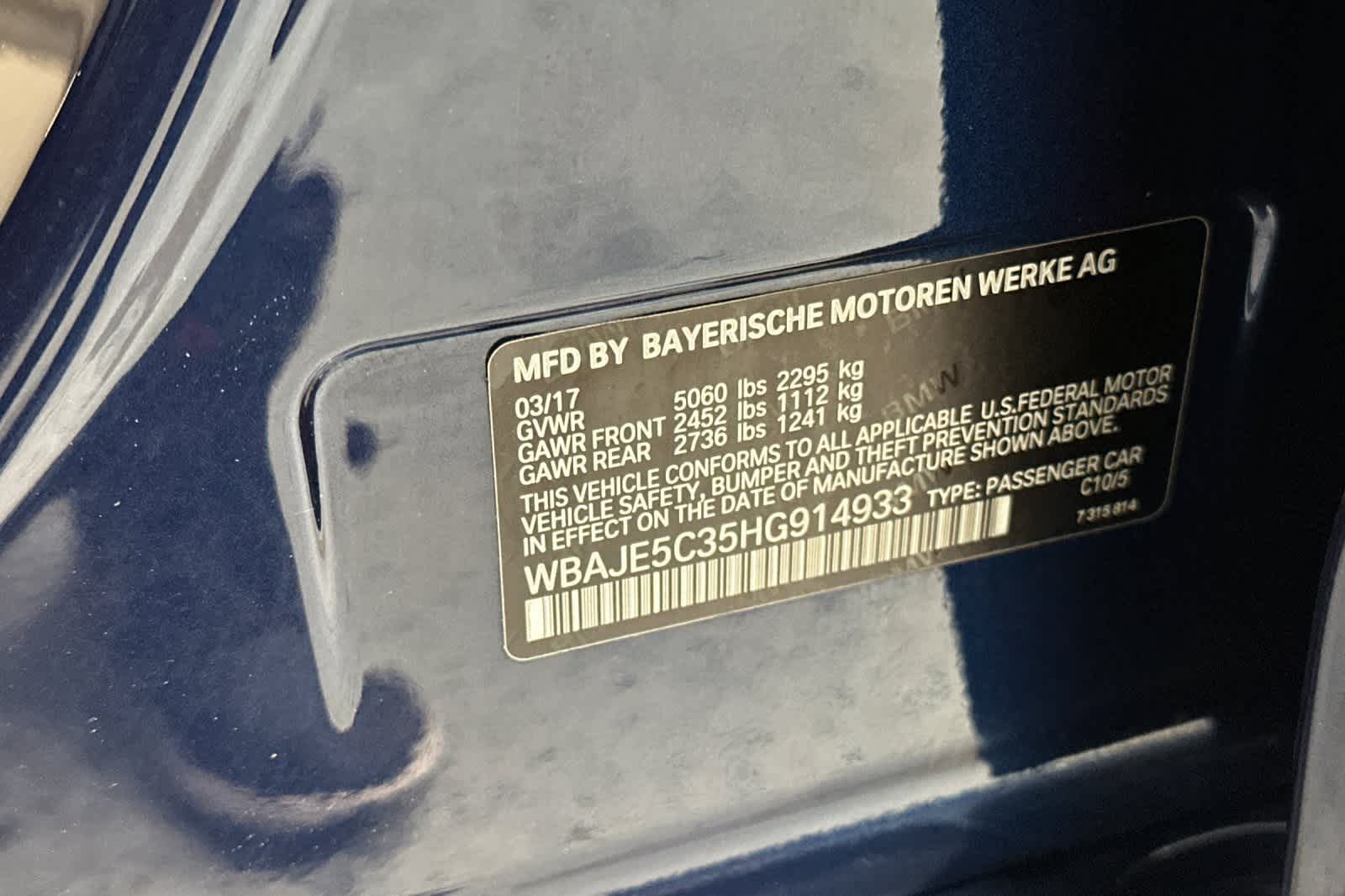 2017 BMW 5 Series 540i 30