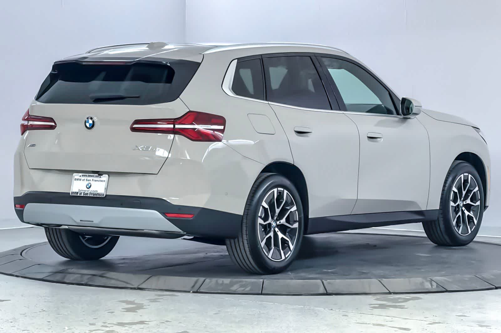 Thumbnail: 2026 BMW X3 - 2