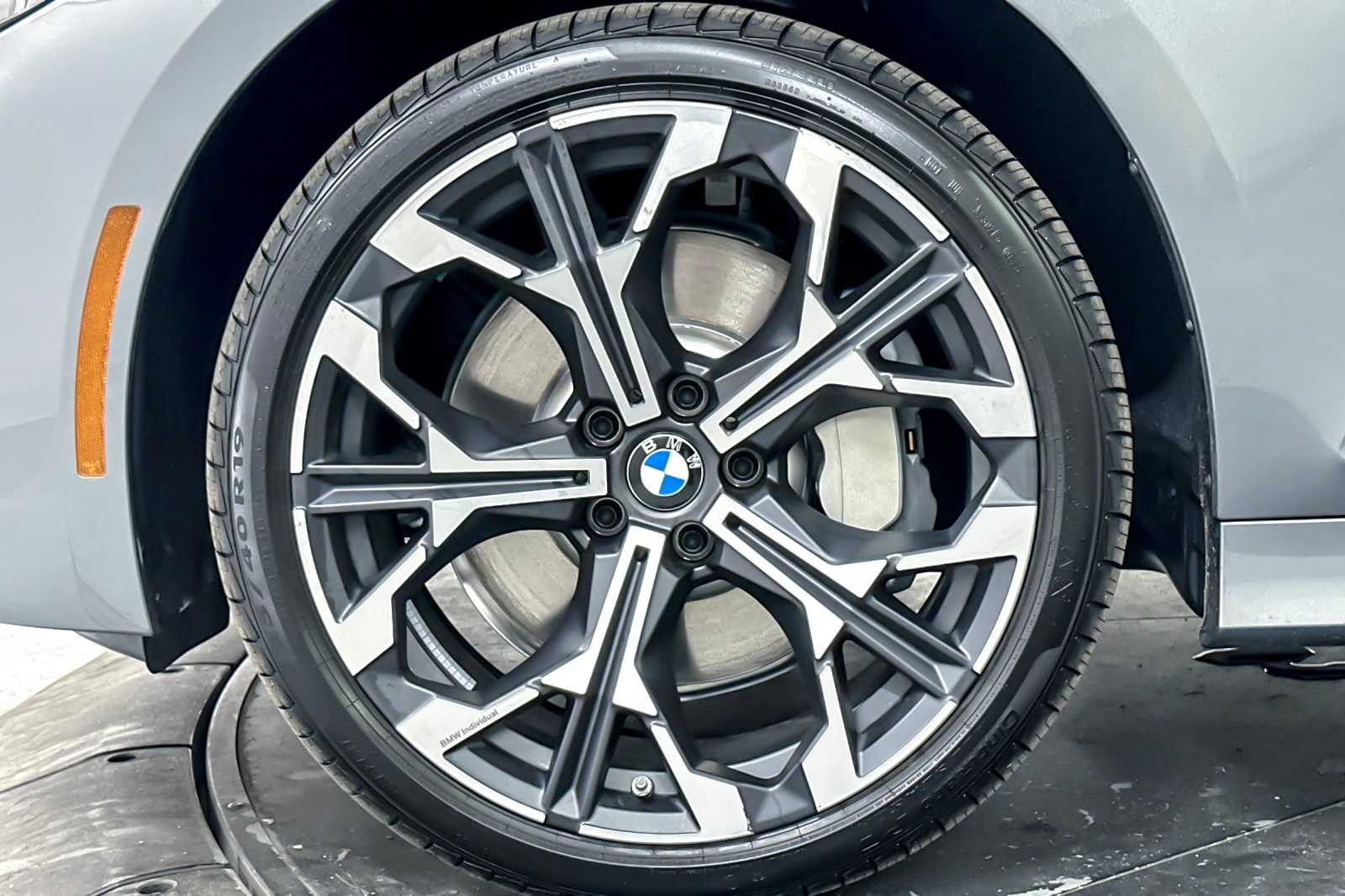 Thumbnail: 2026 BMW 3 Series - 24