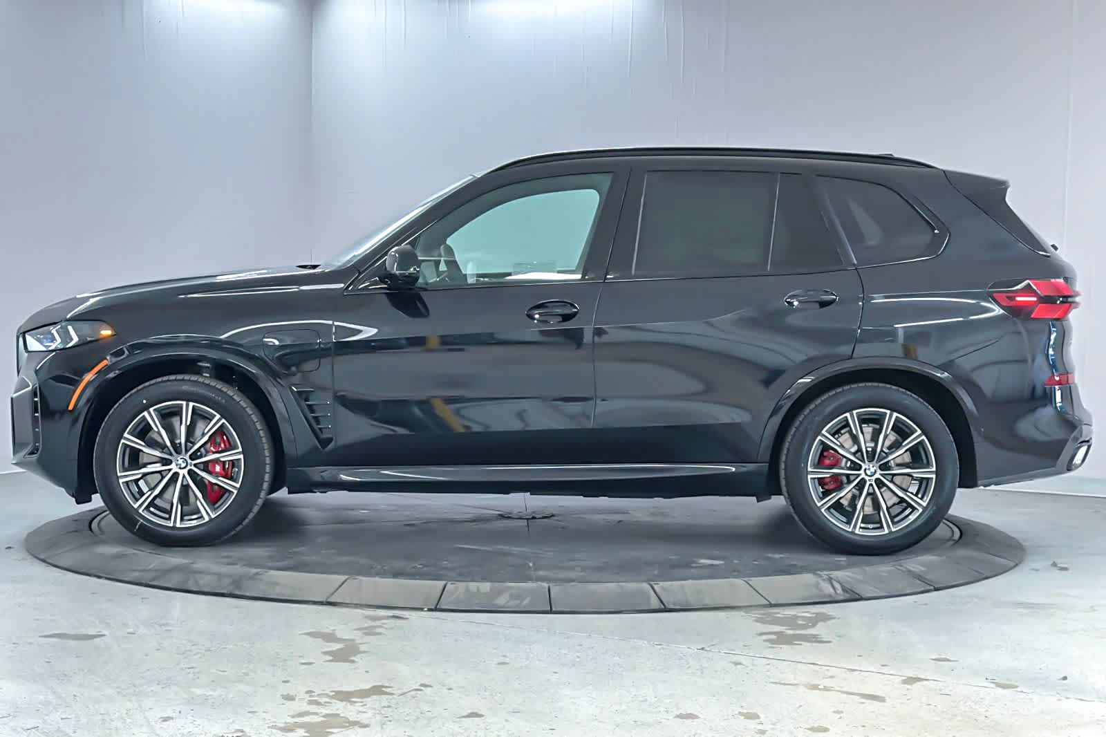 Thumbnail: 2026 BMW X5 - 5