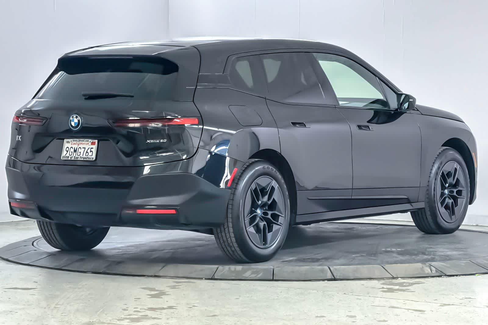 Thumbnail: 2023 BMW iX - 2