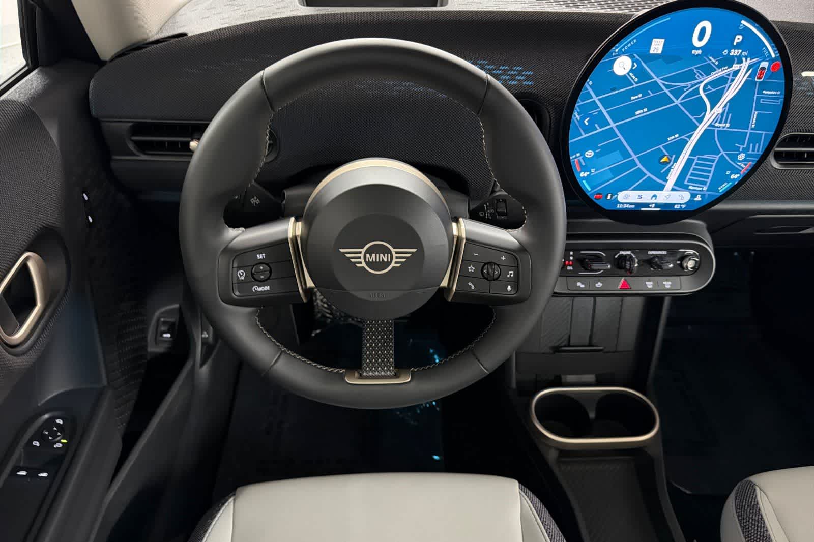 Thumbnail: 2025 MINI Cooper Hardtop - 14