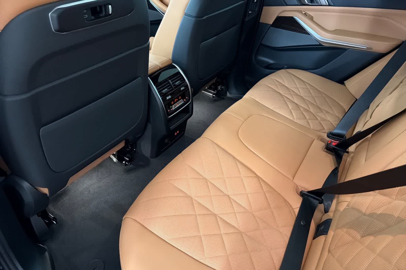 Thumbnail: 2026 BMW X5 - 4