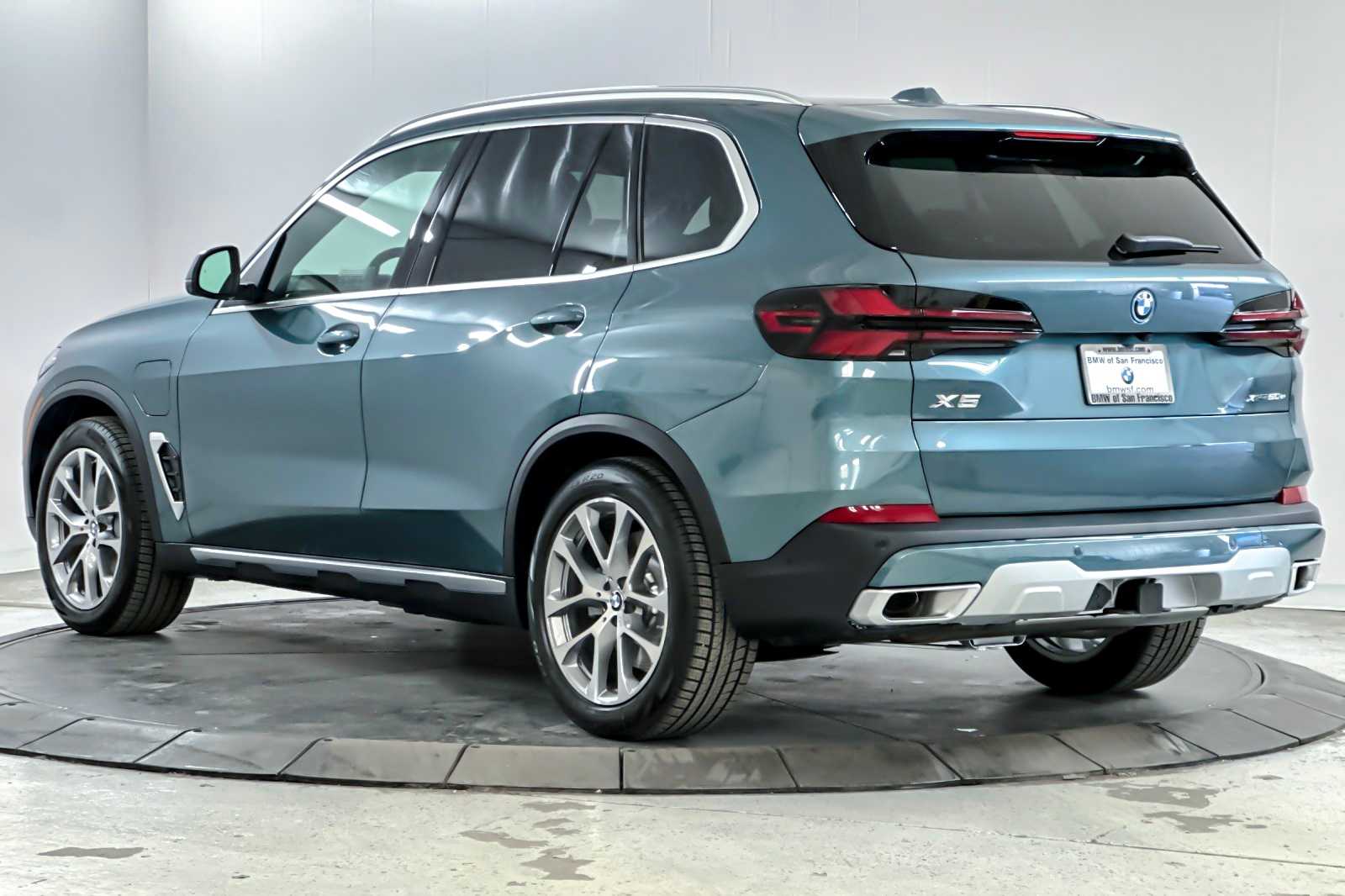 Thumbnail: 2026 BMW X5 - 6