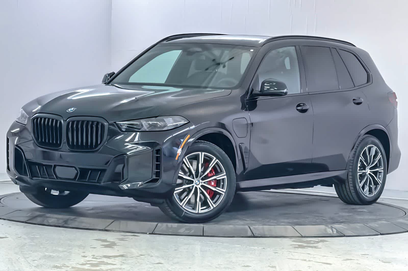Thumbnail: 2026 BMW X5 - 1