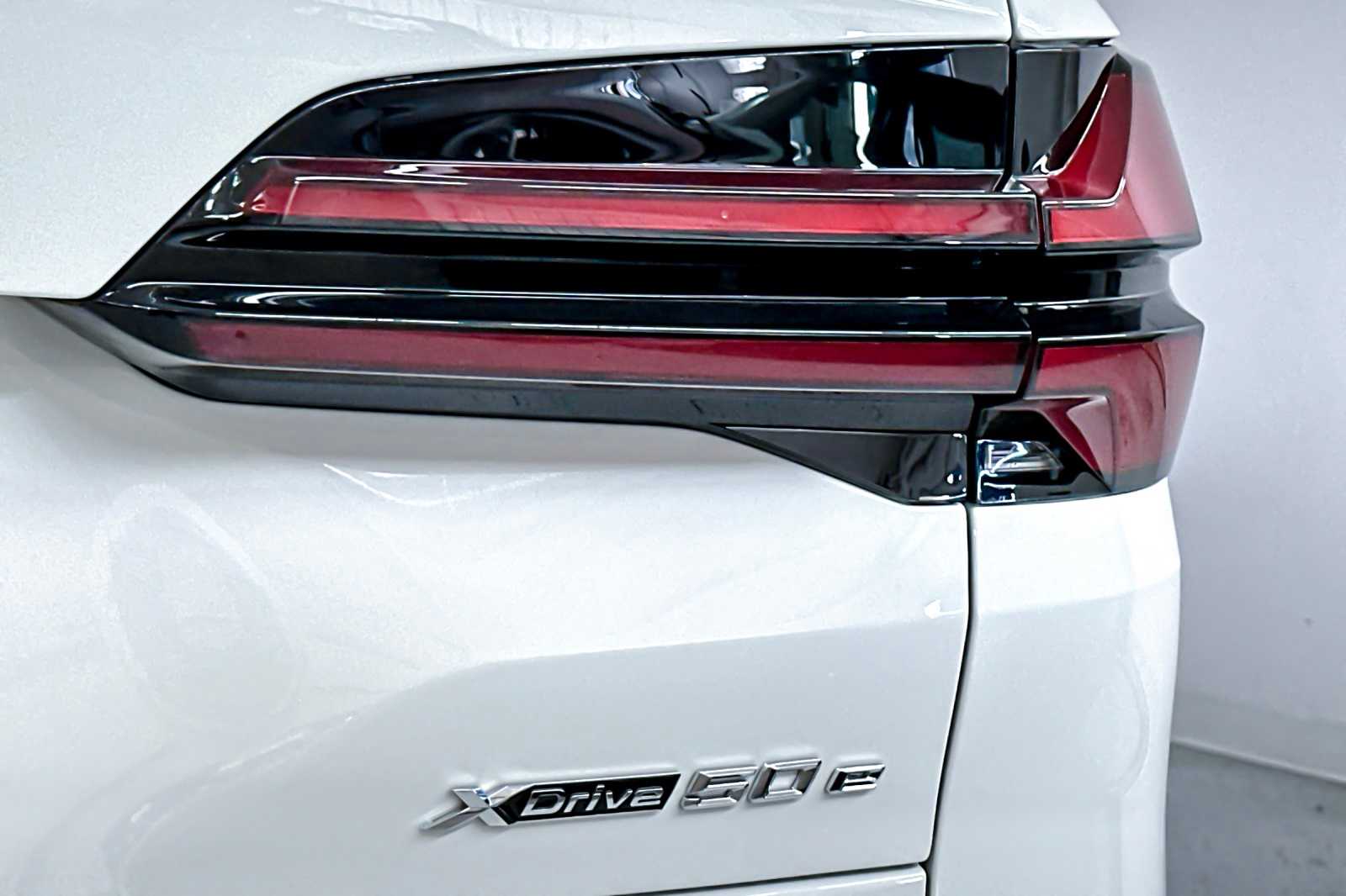 Thumbnail: 2026 BMW X5 - 26