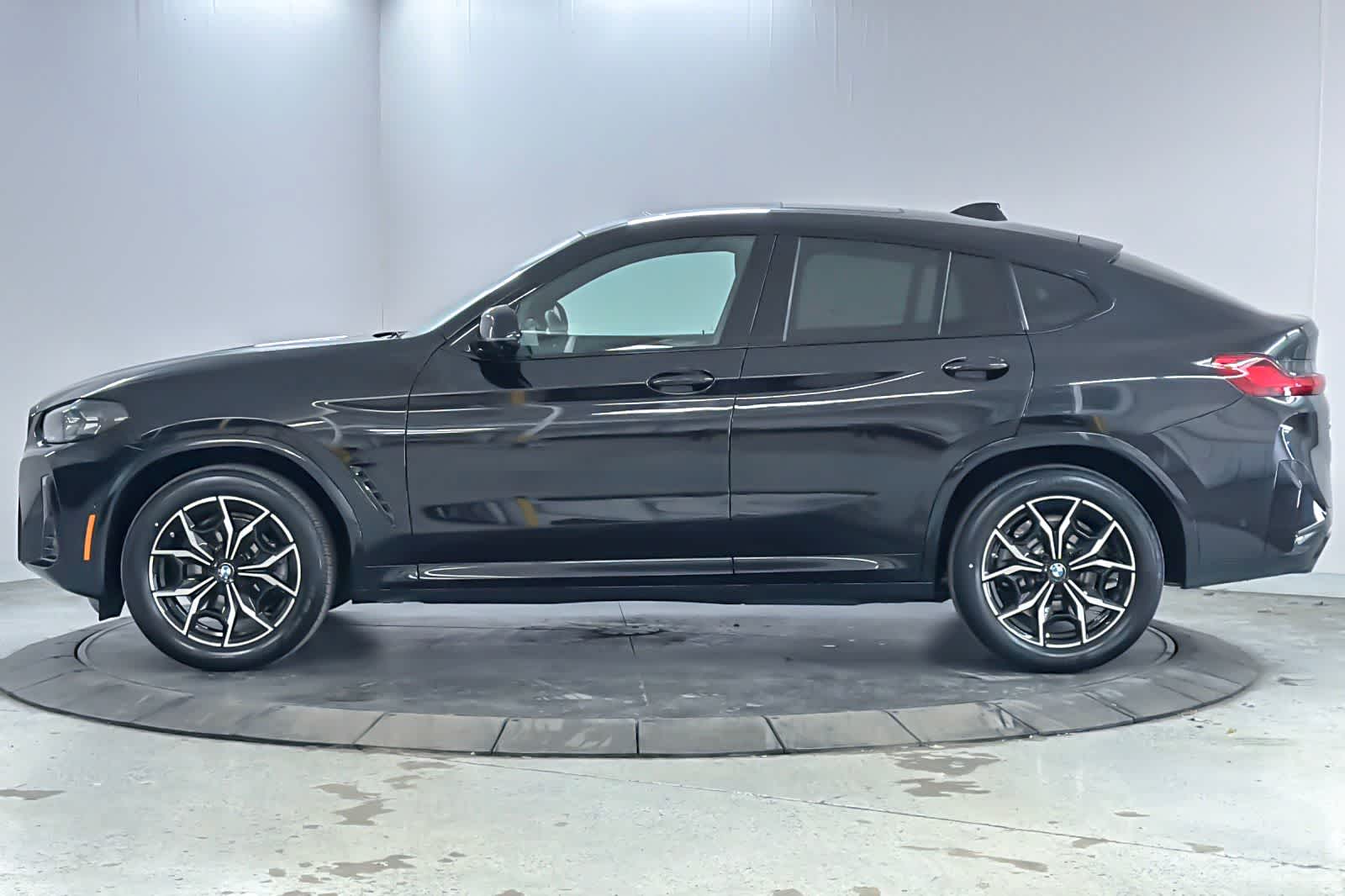 Thumbnail: 2023 BMW X4 - 5