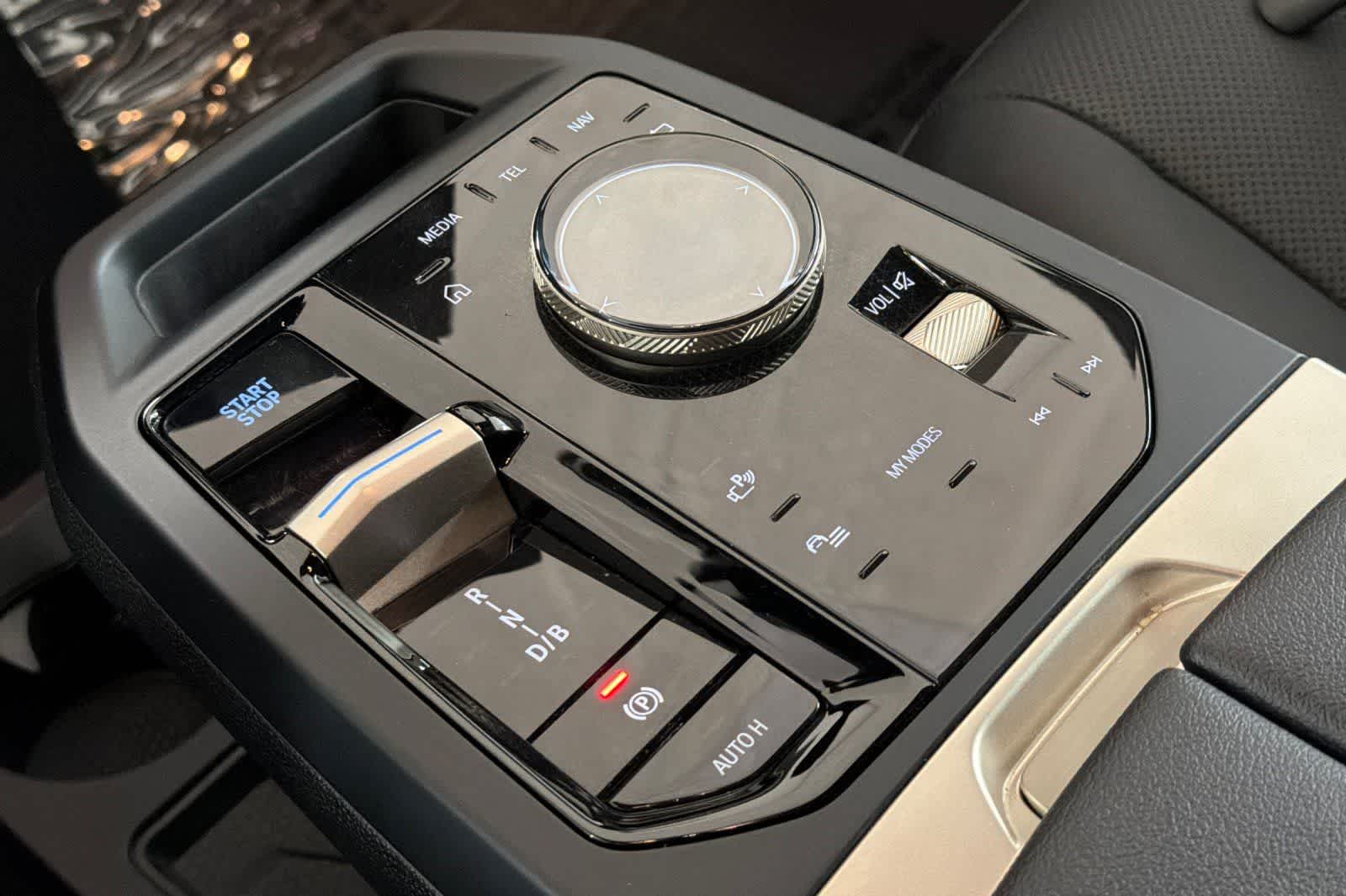 Thumbnail: 2024 BMW iX - 22