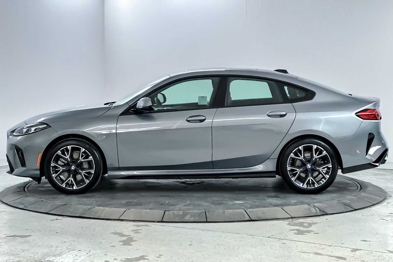 Thumbnail: 2025 BMW 2 Series - 5