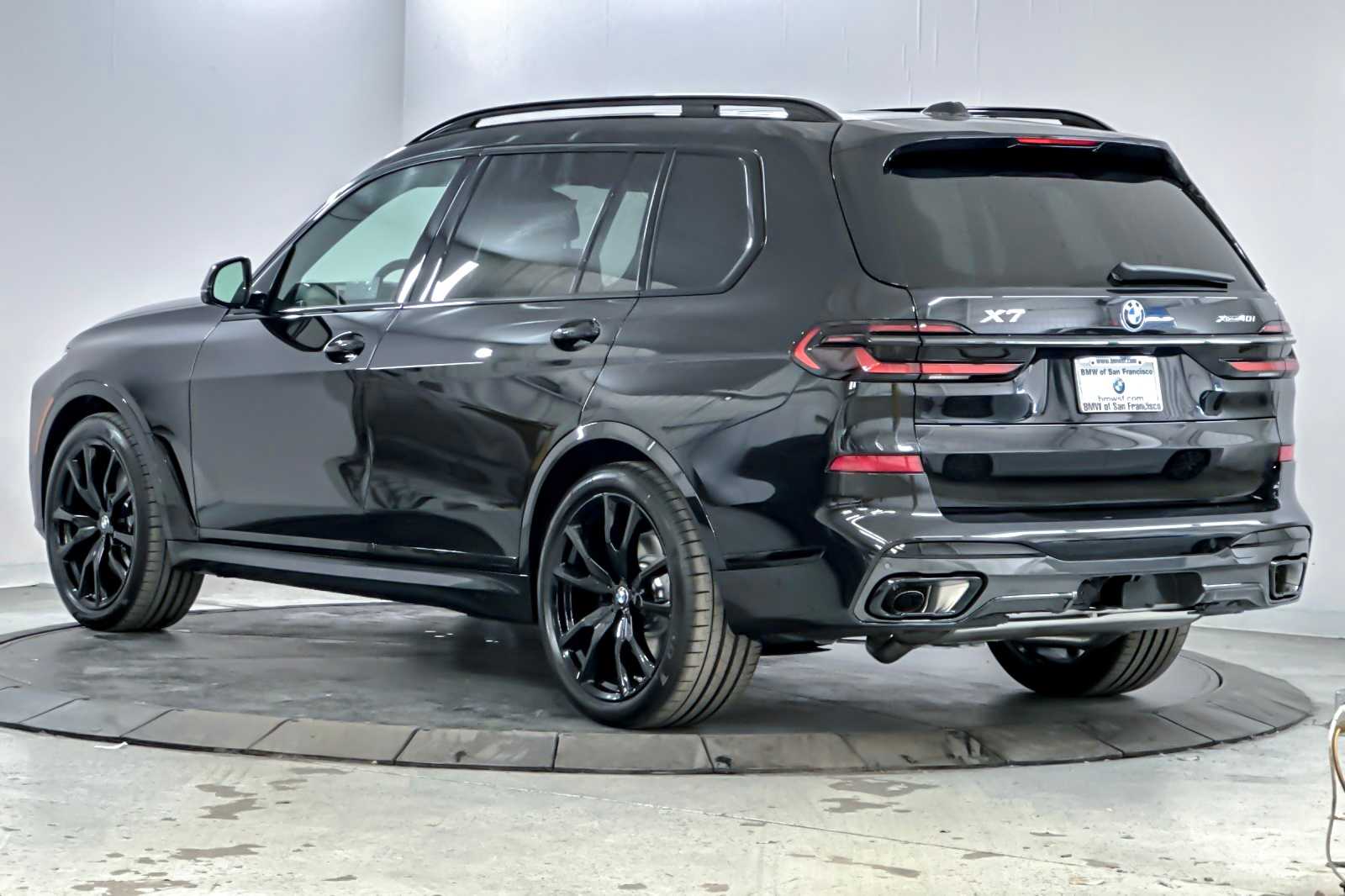 Thumbnail: 2026 BMW X7 - 6