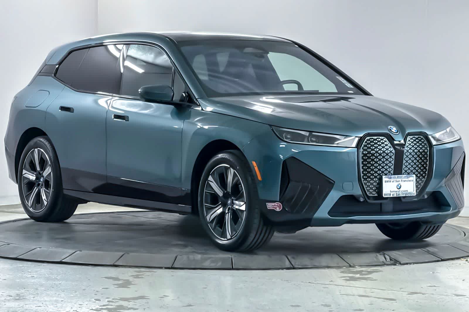 Thumbnail: 2023 BMW iX - 9