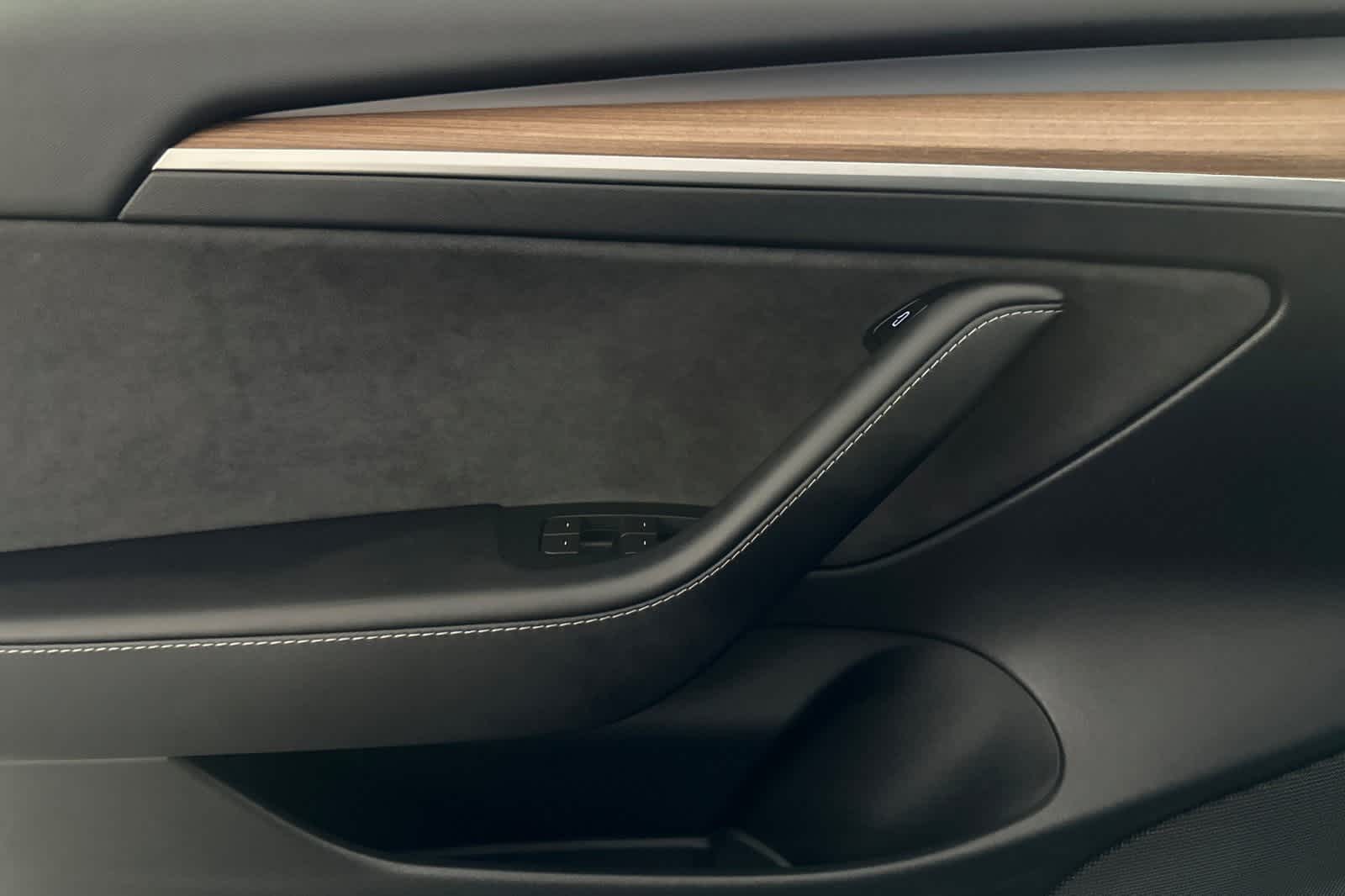 Thumbnail: 2023 Tesla Model 3 - 12