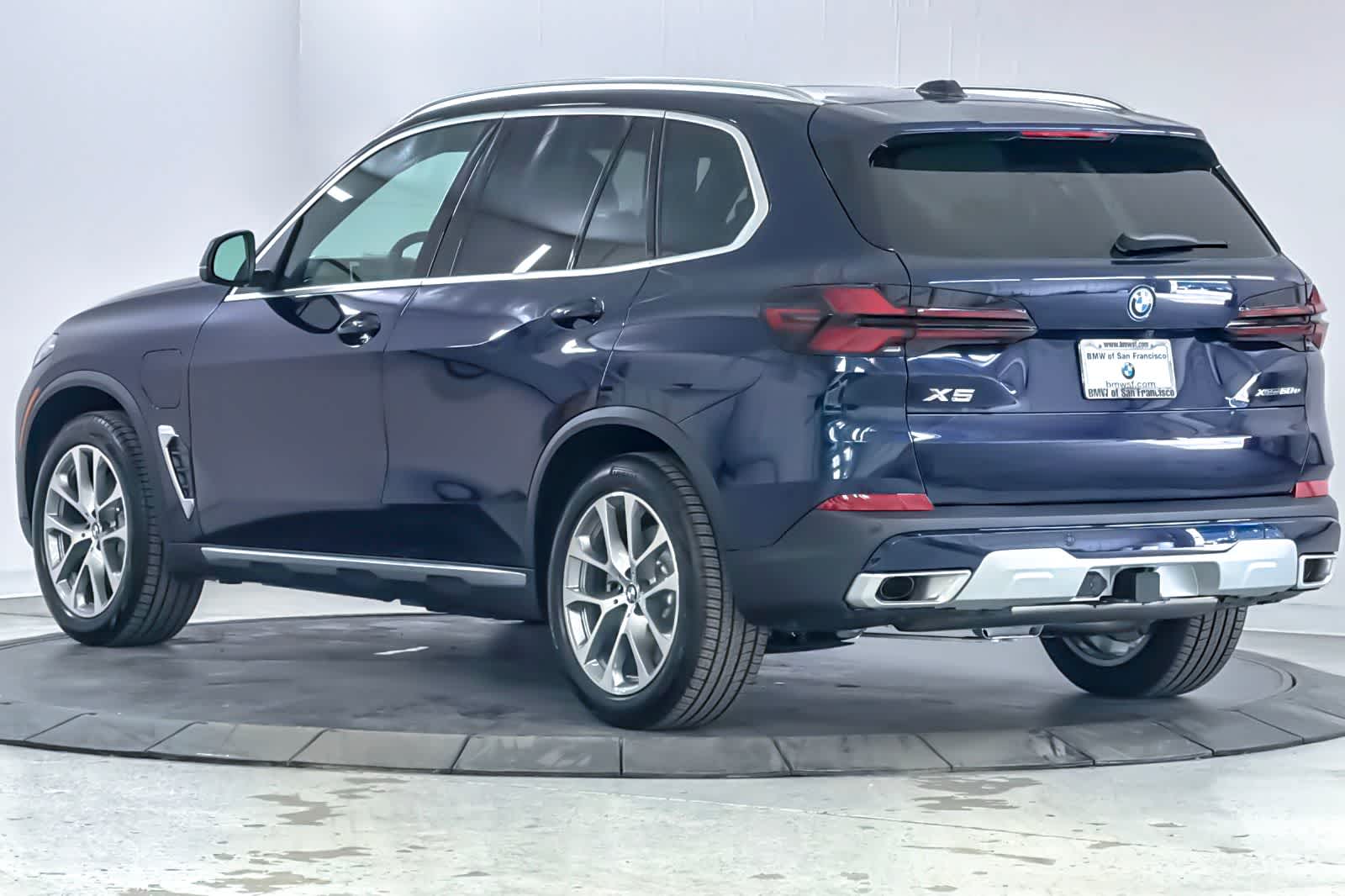 Thumbnail: 2026 BMW X5 - 6
