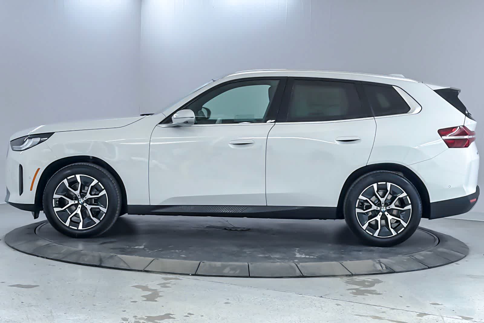 Thumbnail: 2026 BMW X3 - 5