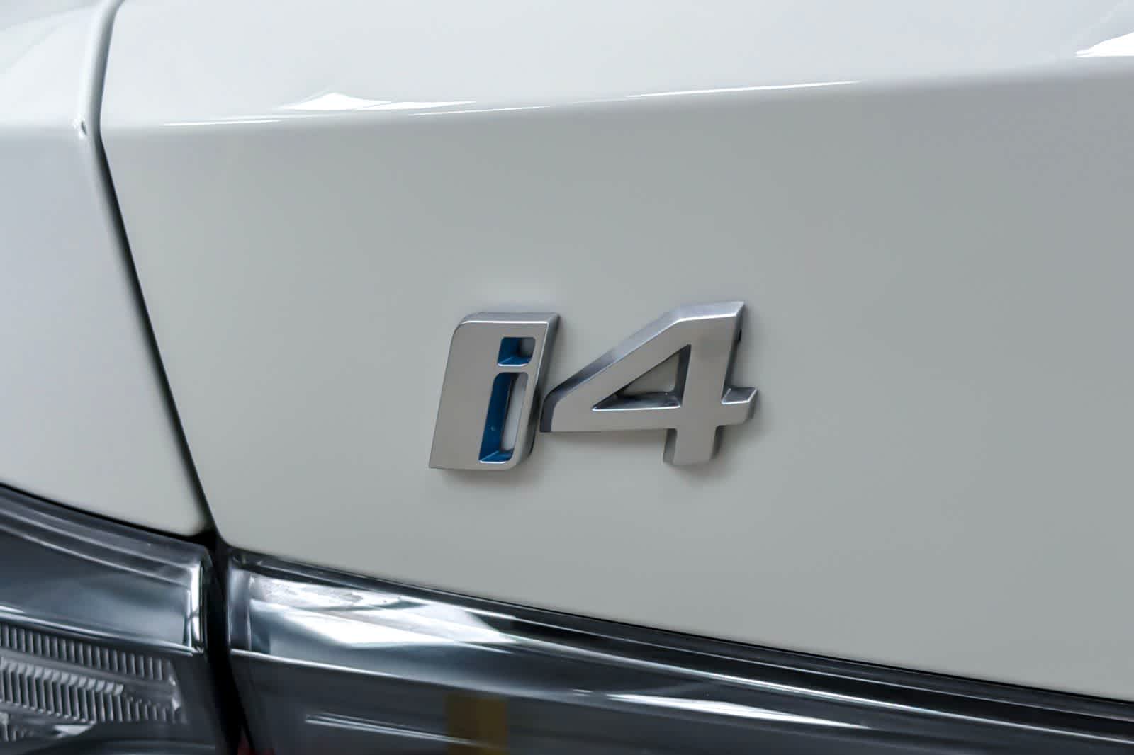 Thumbnail: 2023 BMW i4 - 27