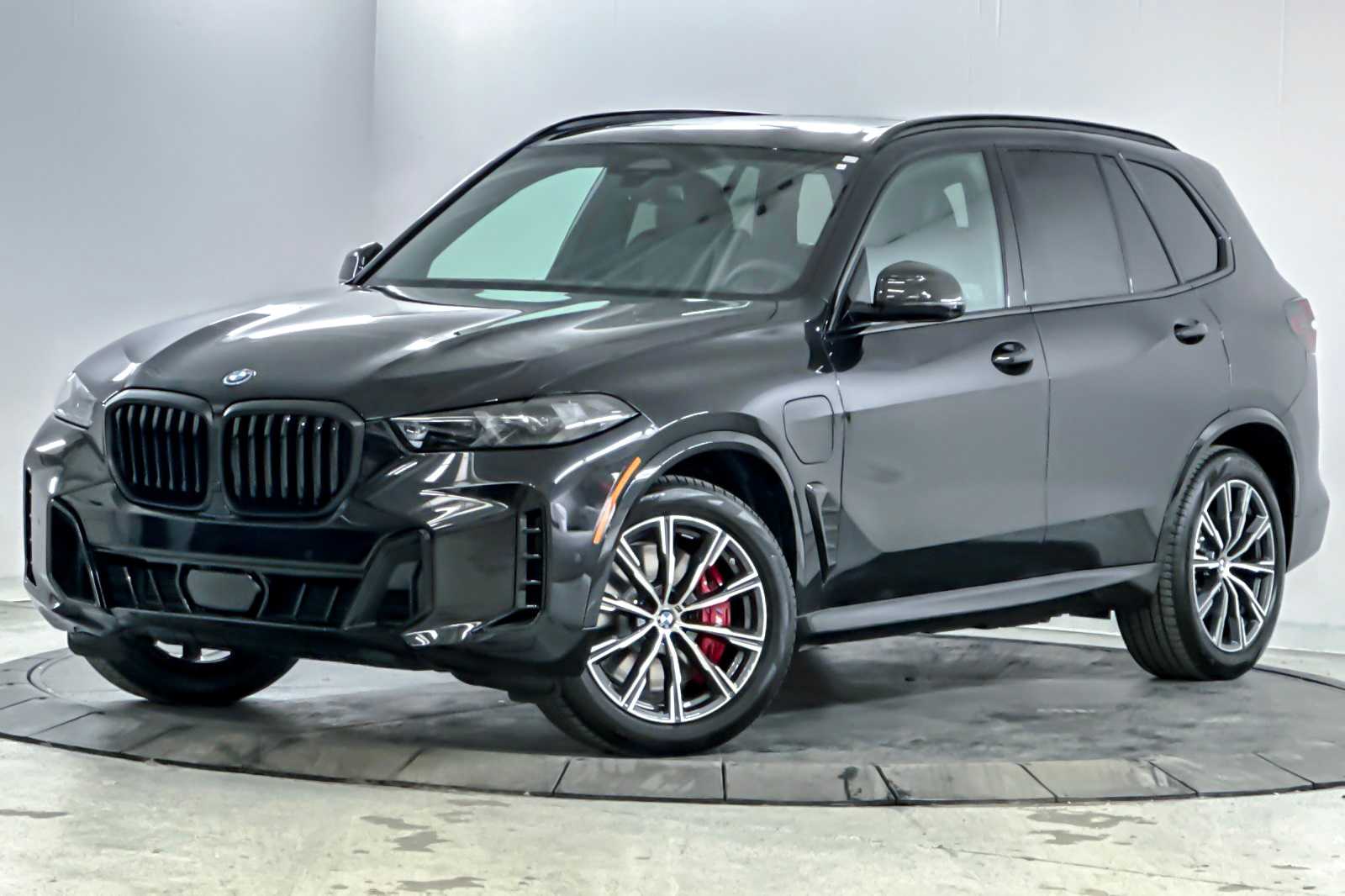 Thumbnail: 2026 BMW X5 - 1