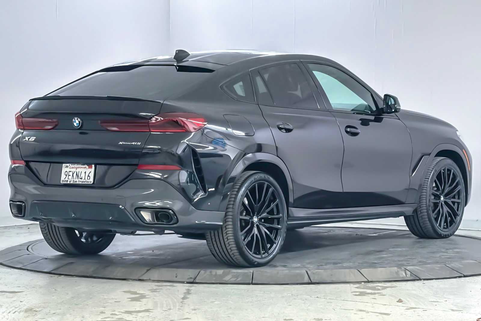 Thumbnail: 2023 BMW X6 - 2