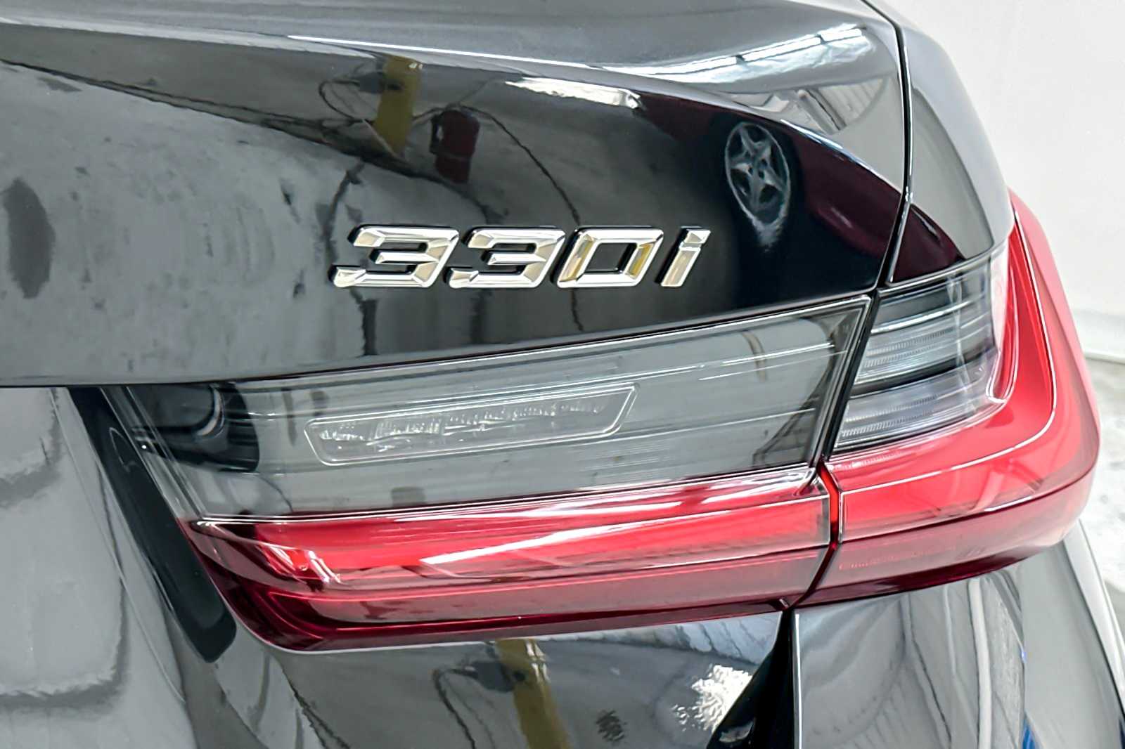 Thumbnail: 2026 BMW 3 Series - 25
