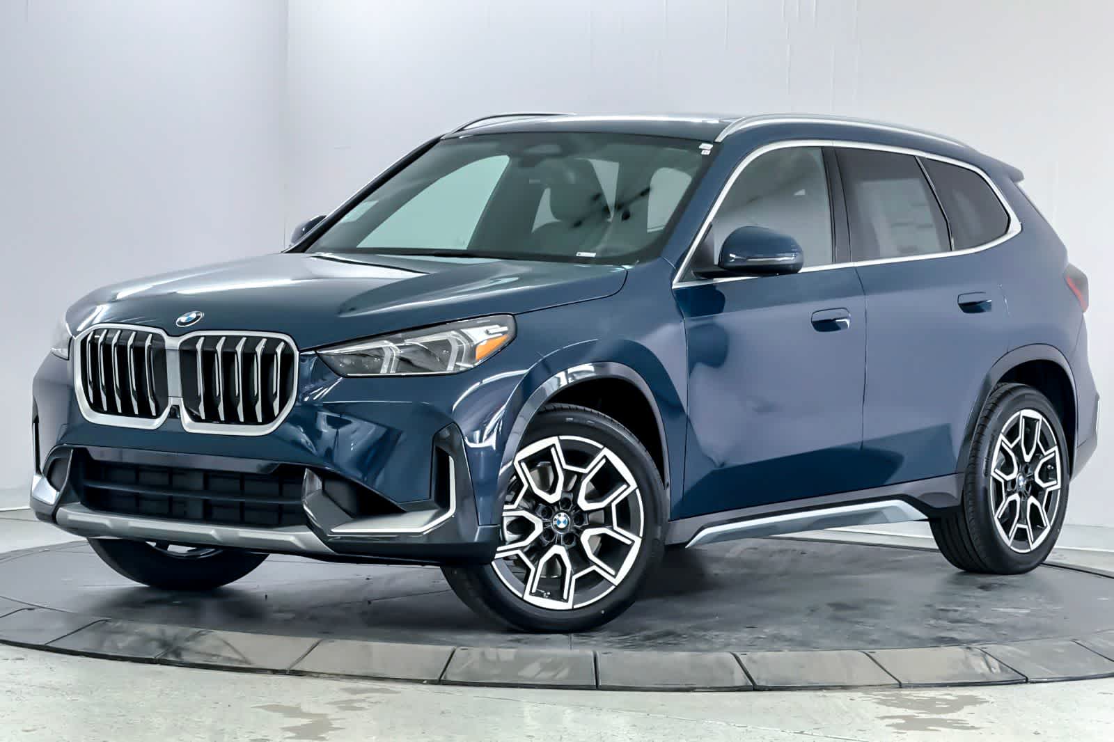 Thumbnail: 2026 BMW X1 - 1