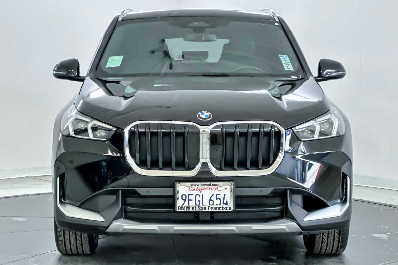 Thumbnail: 2023 BMW X1 - 10