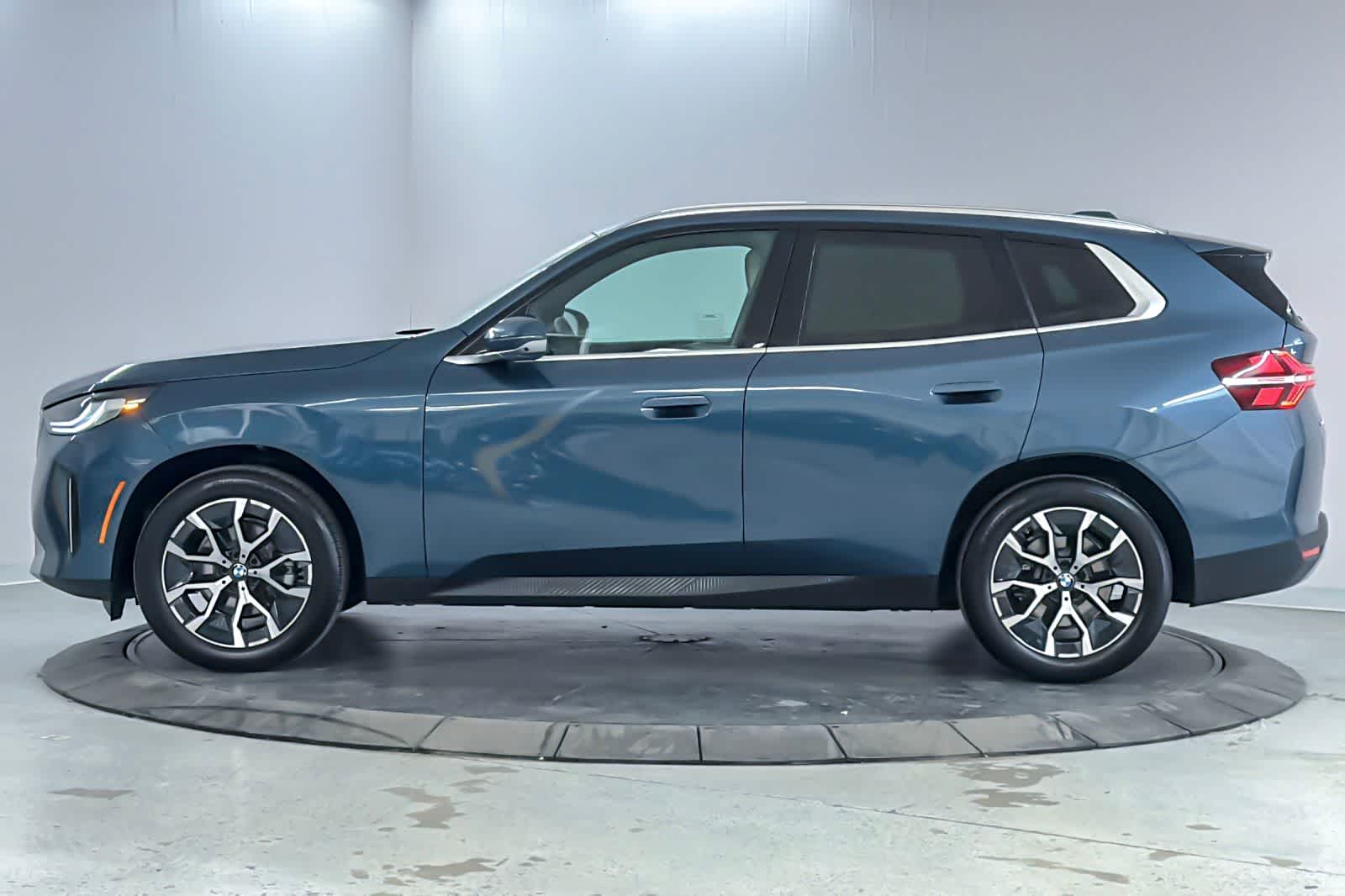 Thumbnail: 2026 BMW X3 - 4