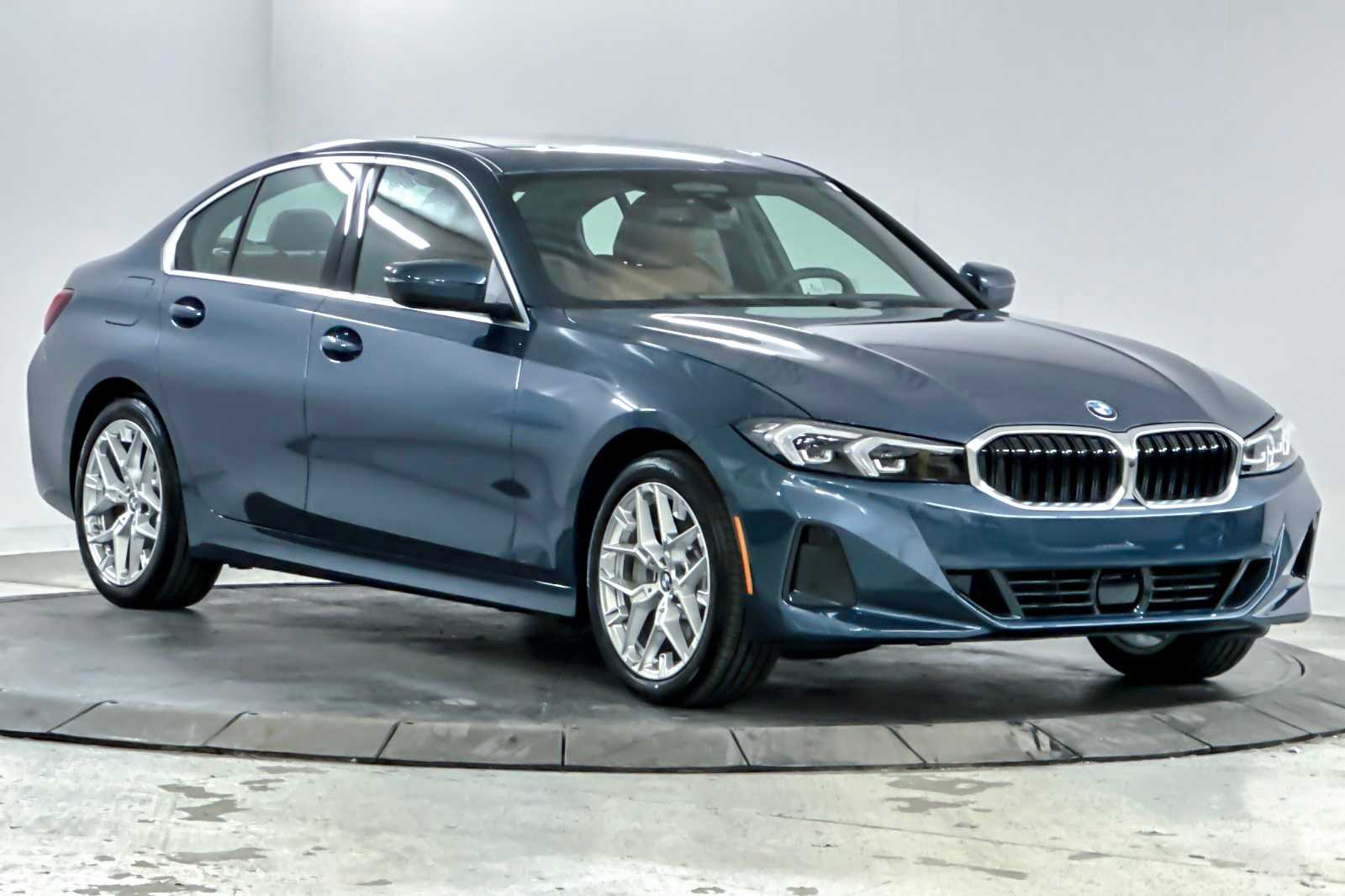 Thumbnail: 2026 BMW 3 Series - 9