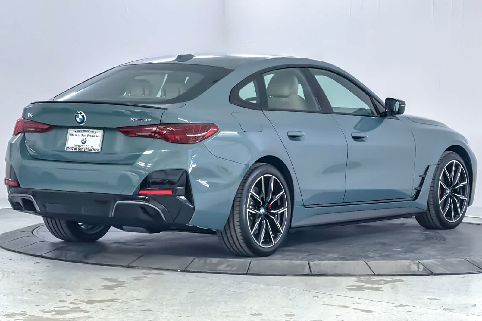 Thumbnail: 2026 BMW i4 - 2