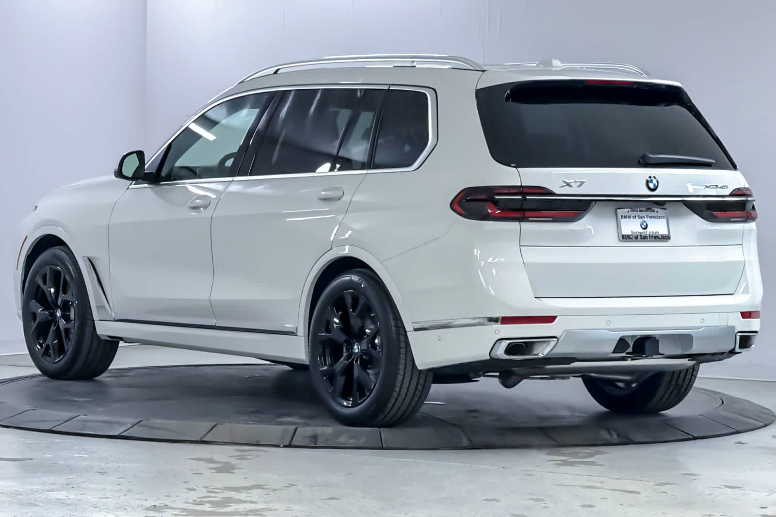Thumbnail: 2027 BMW X7 - 6
