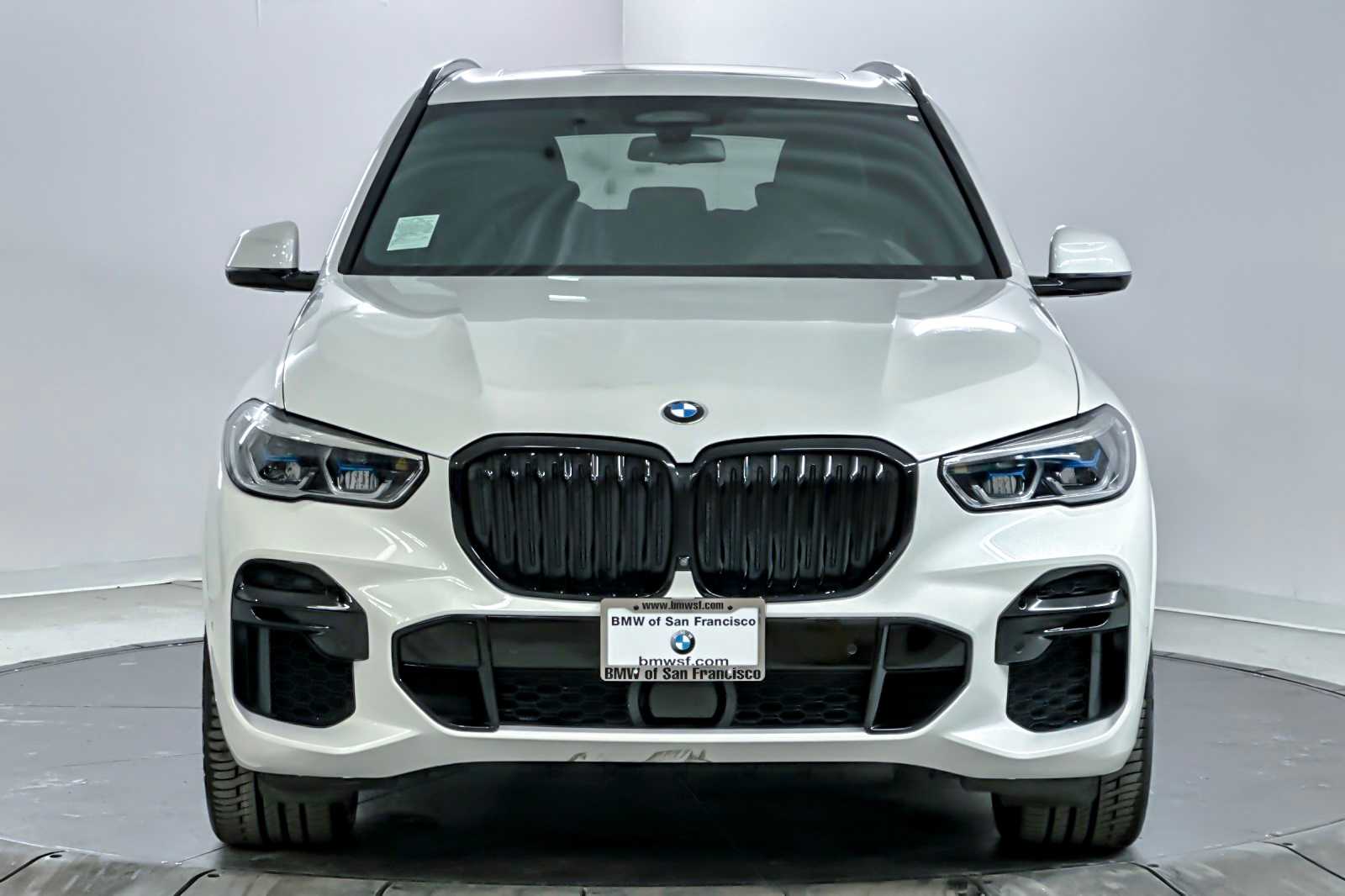 Thumbnail: 2022 BMW X5 - 10