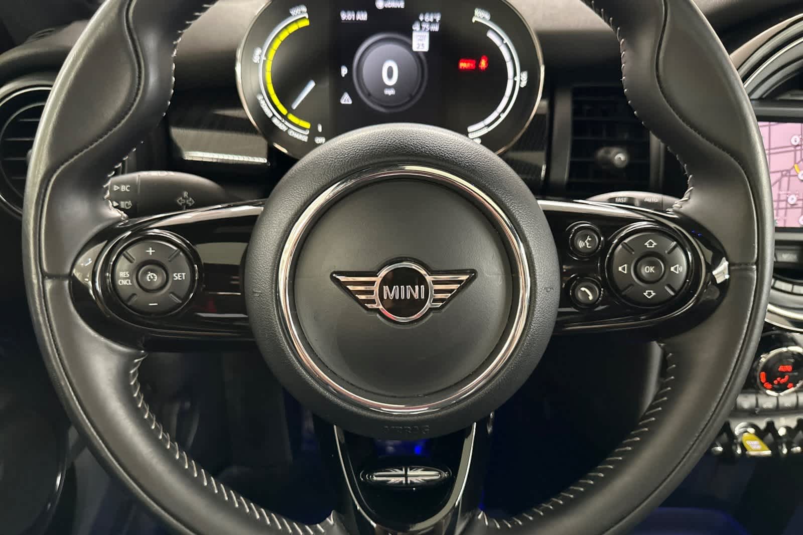 Thumbnail: 2021 MINI Cooper Hardtop - 24